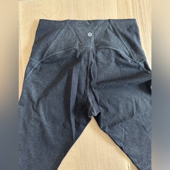 Lululemon Women's Black Sparkle Shine High-Rise Yoga Crop Pants – Size 8 - Picture 2 of 5